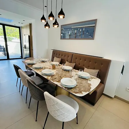 Semesterbostad Maison Jacqueline *